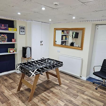 Ground Floor Apartment Up To 6 Guests With Games Chill Out Room Scarborough Luaran gambar