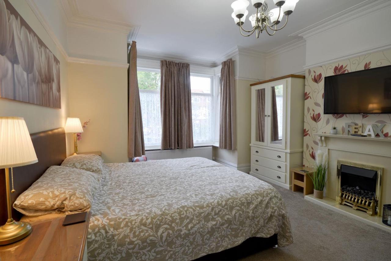 Ground Floor Apartment Up To 6 Guests With Games Chill Out Room Scarborough Luaran gambar
